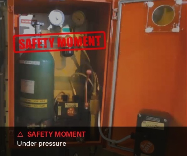 Image of Safety Moment under pressure 600x500